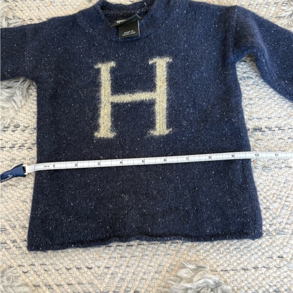 Harry Potter Universal Studios Sweater - Picture 4 of 7